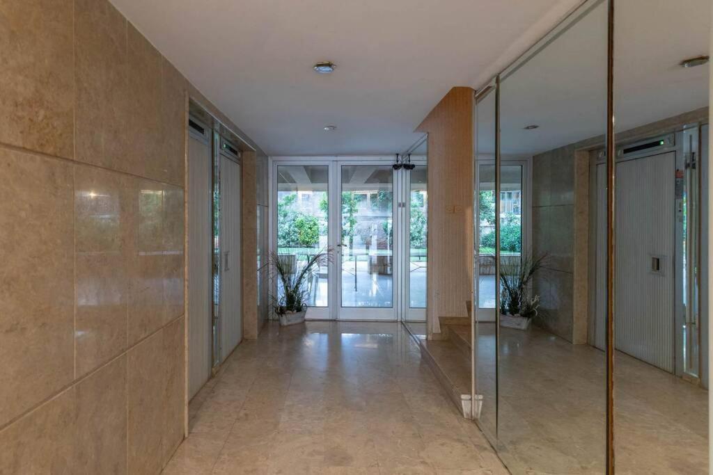 Four Seasons Sea View Apartment Atenas Exterior foto