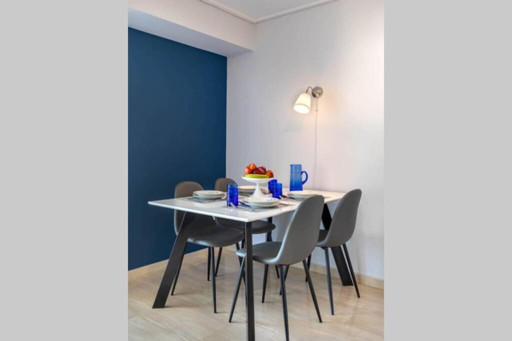 Four Seasons Sea View Apartment Atenas Exterior foto