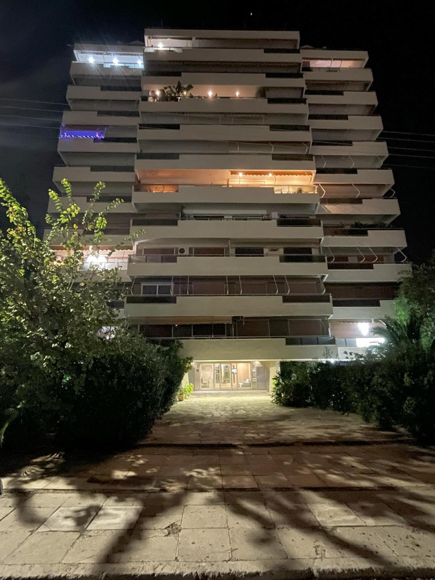 Four Seasons Sea View Apartment Atenas Exterior foto